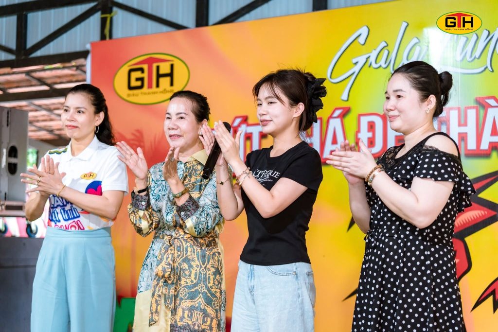 Gạo Giàu Thanh Hồng "vượt thử thách, bật tinh thần đồng đội" cùng Team Building hằng năm