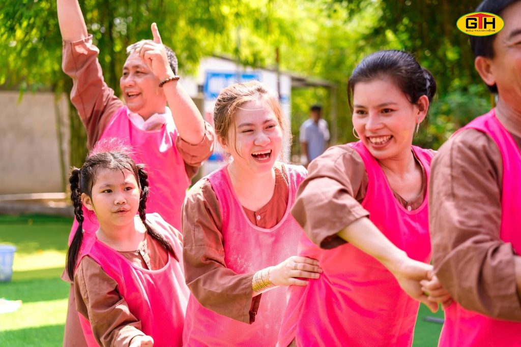 Gạo Giàu Thanh Hồng "vượt thử thách, bật tinh thần đồng đội" cùng Team Building hằng năm