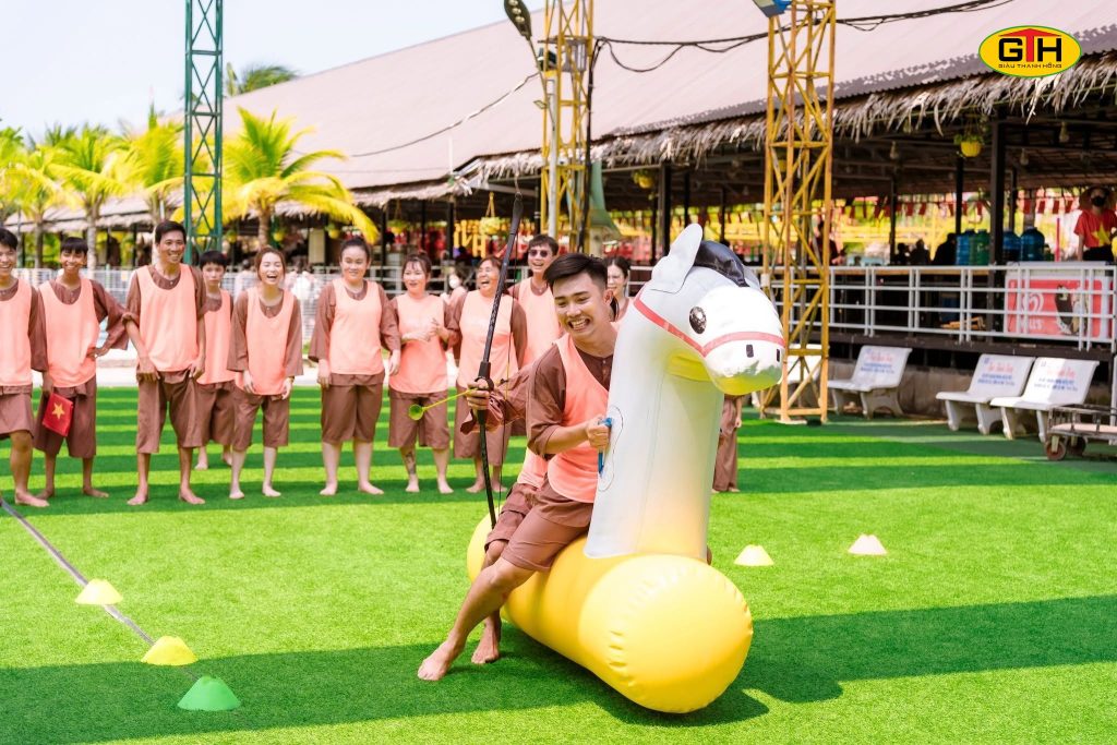 Gạo Giàu Thanh Hồng "vượt thử thách, bật tinh thần đồng đội" cùng Team Building hằng năm